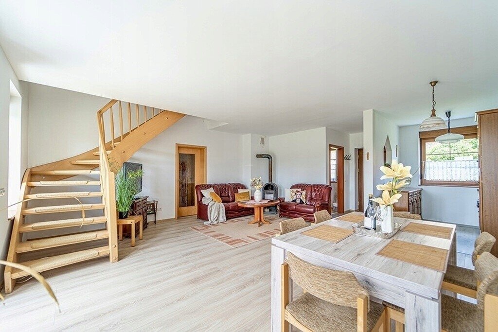 Preisgünstige Villa mit Einliegerwohnung am Pszczewskie See im Lebuser Land