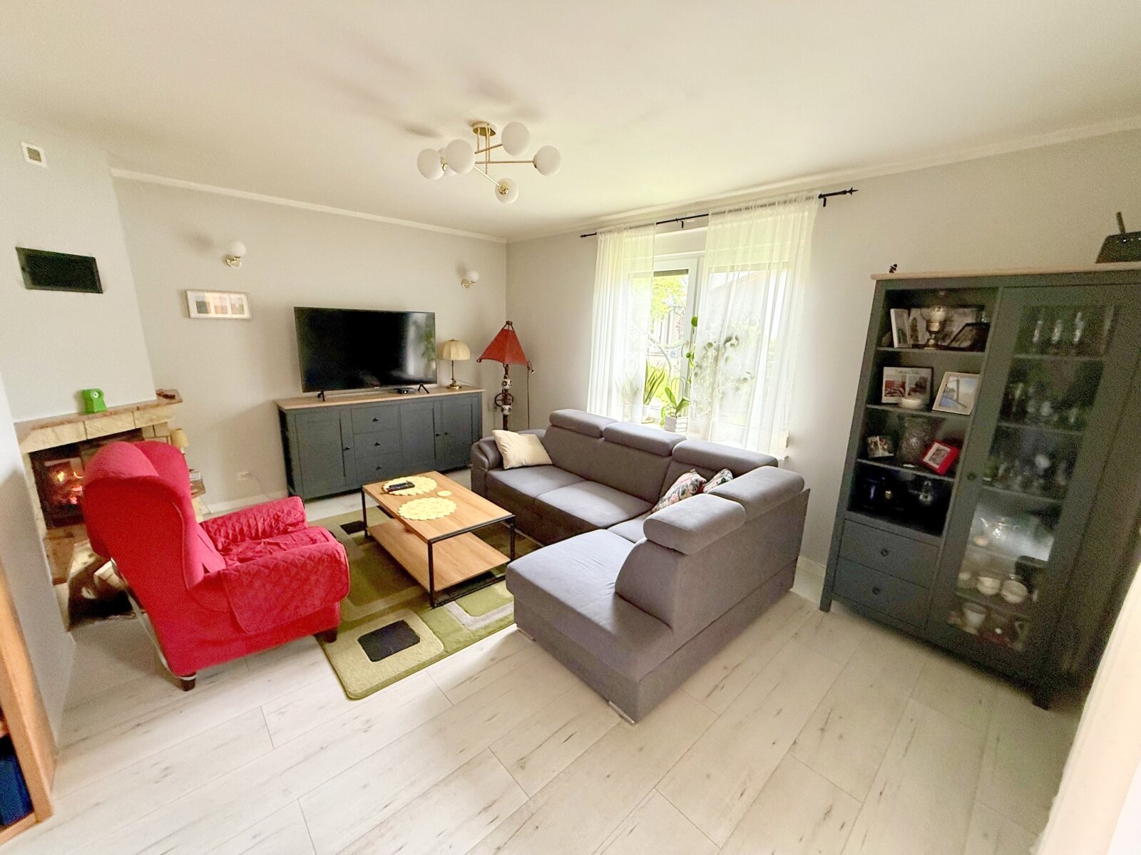 Gemütliches Einfamilienhaus, ideal für Pendler die per Bahn oder Auto täglich nach Deutschland wollen