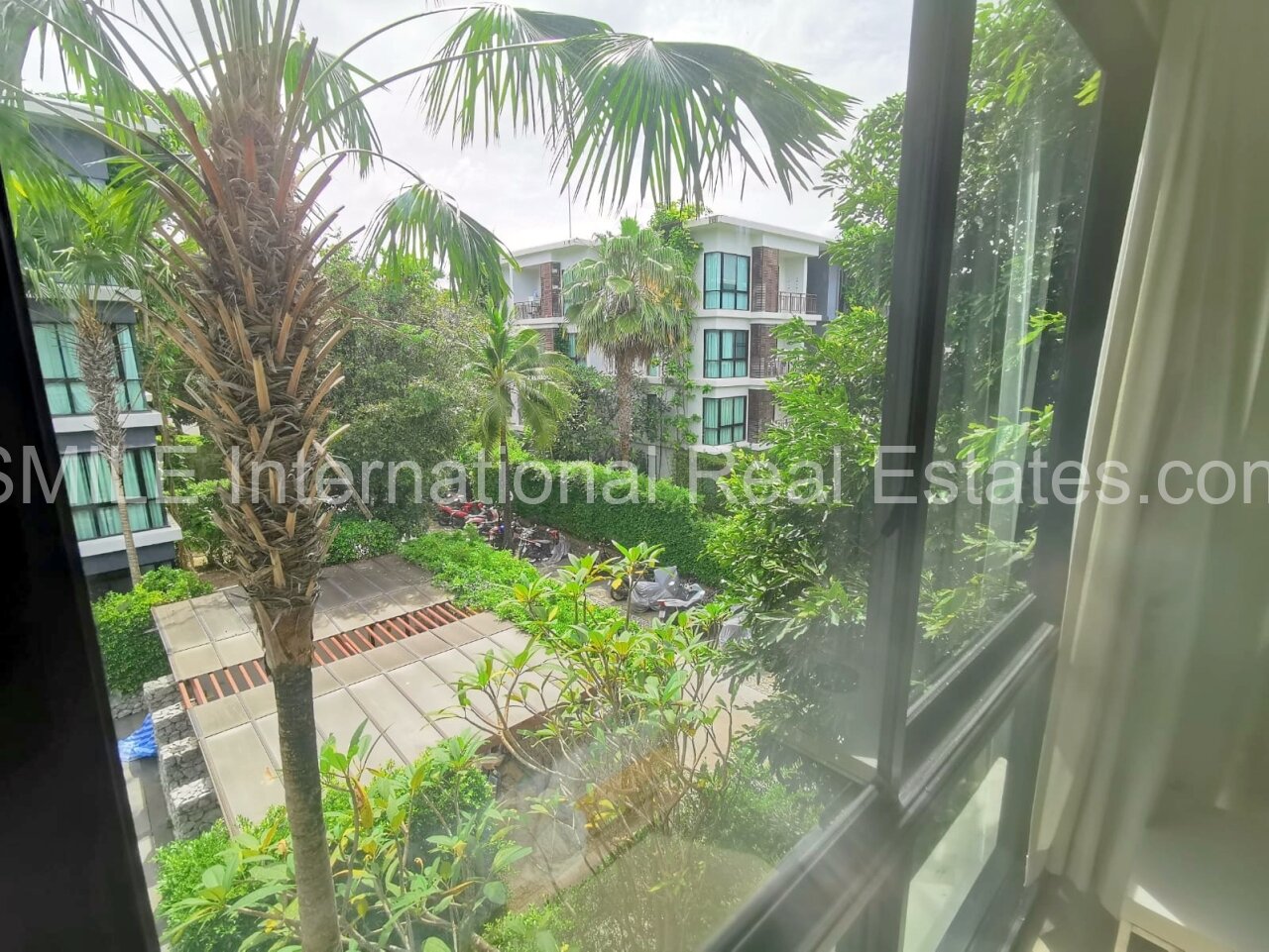 Phuket! Beach Front Apartment in Rawai