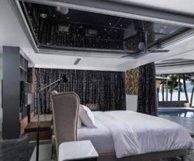 Phänomenale Beachfront Villa mit unglaublichen 180° Panoramblick auf die herrliche Bucht von Patong