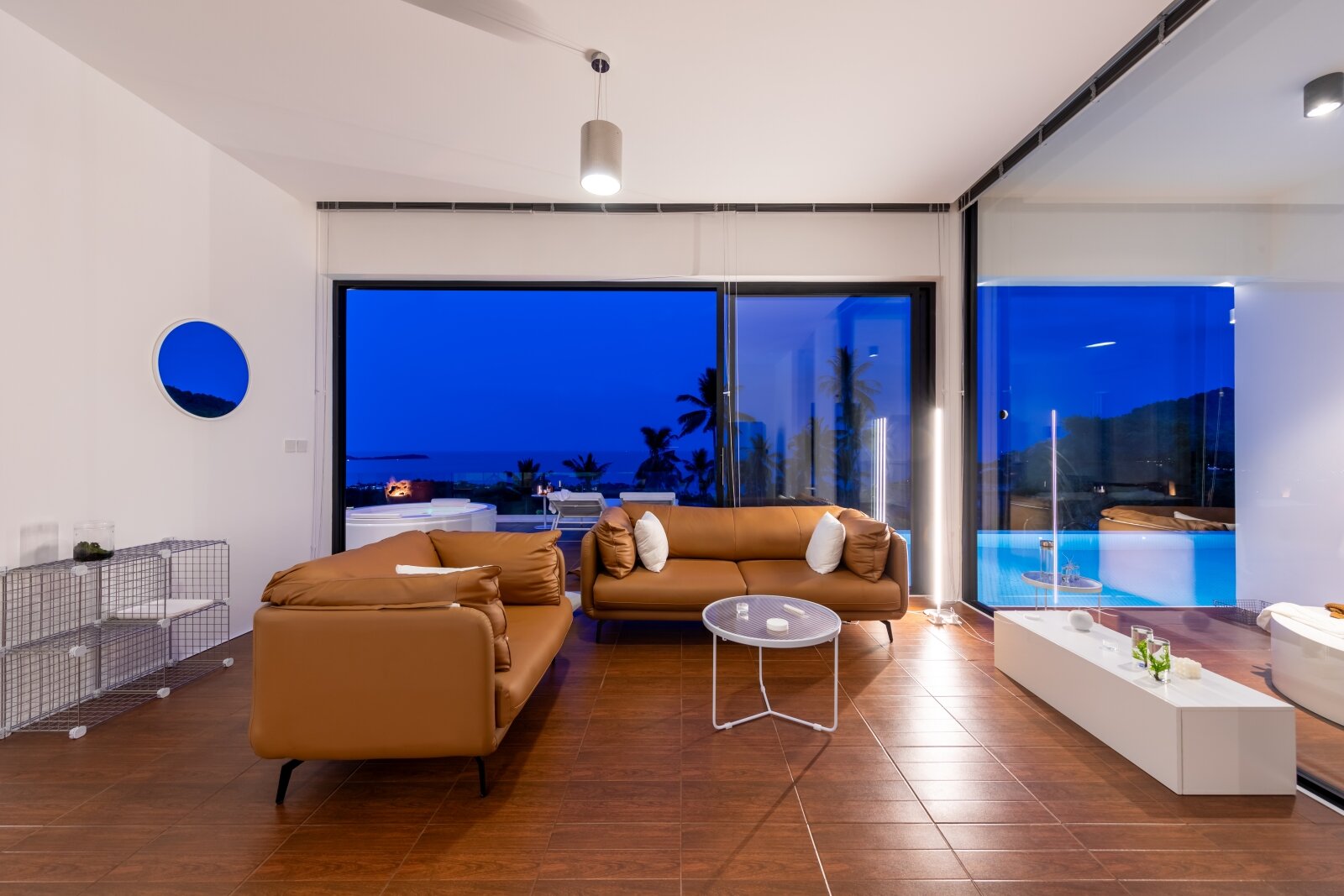 Thailand! Koh Samui! Erstbezug! Sehr anspruchsvolle, energieautarke 195 m² Villa mit 180° Meerblick