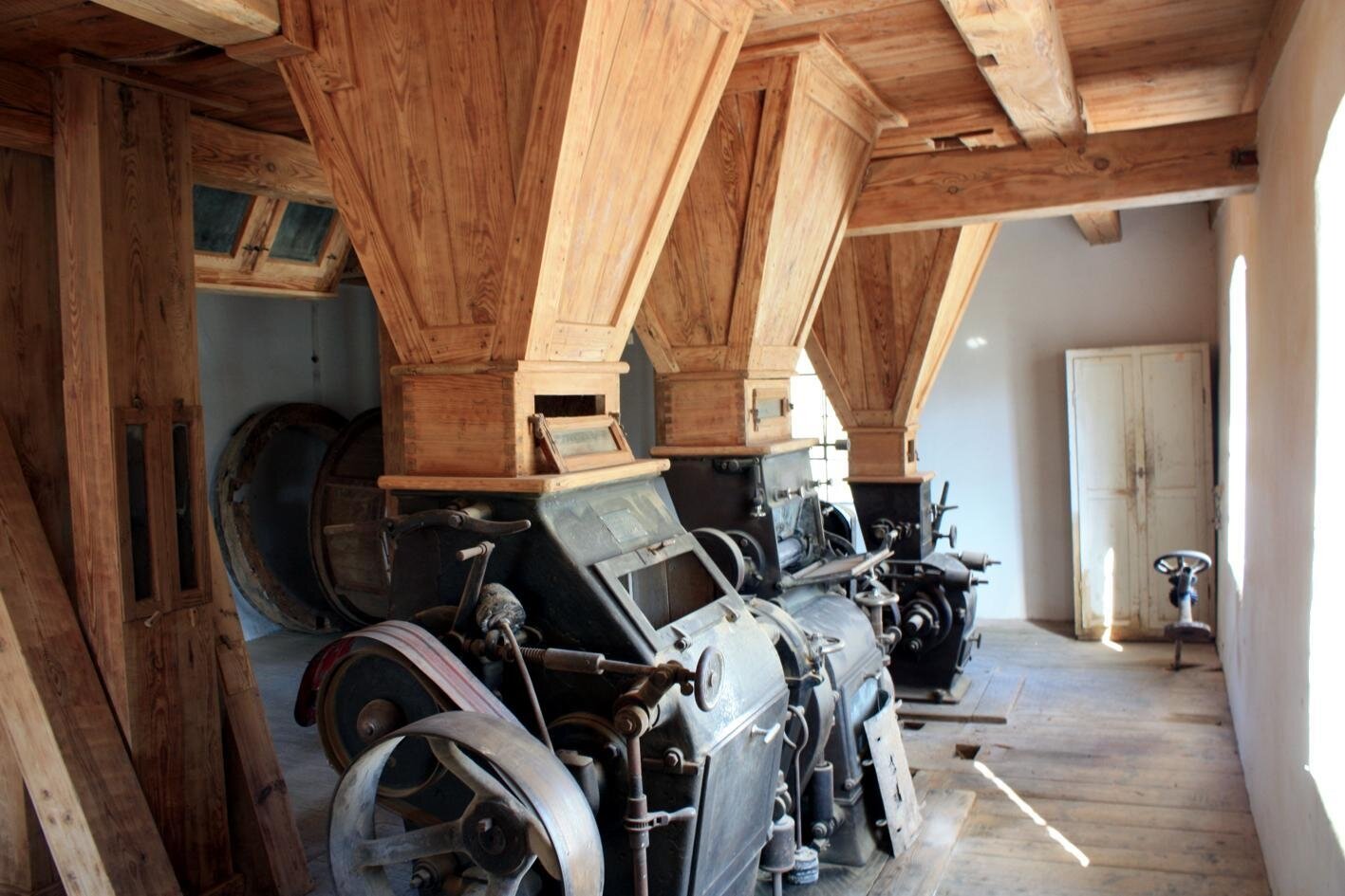 Historische Wassermühle mit eigener Stromversorgng zwischen Stettin und Kolberg