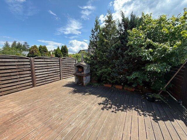 Terrasse vom Wohnzimmer aus gesehen