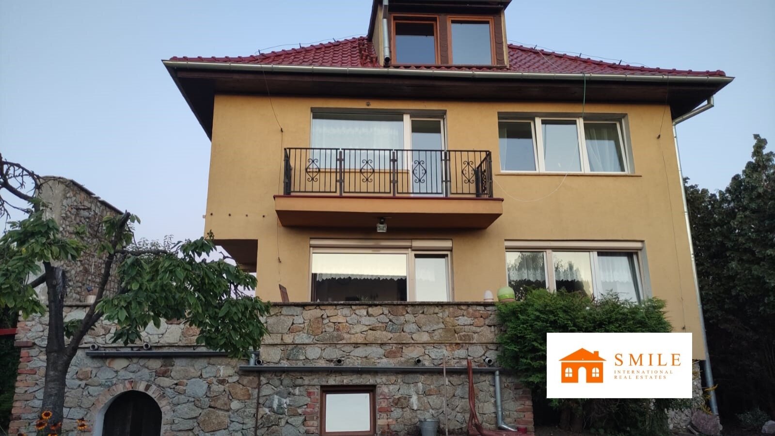 Cedynia: Ihr Traumhaus in Cedynia: Stilvoller Wohnkomfort auf zwei Etagen 