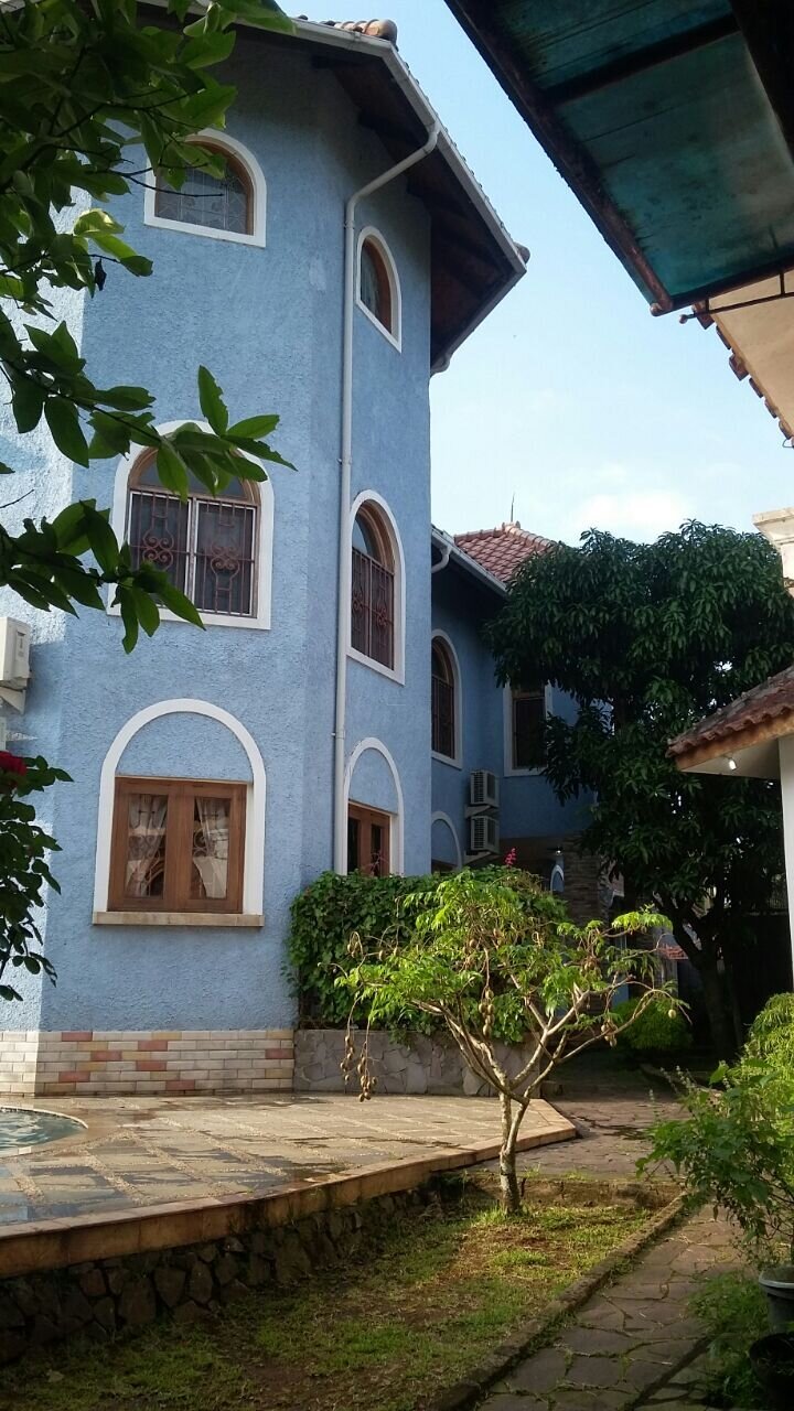 Jakarta: Indonesien! Jakarta! 300 m² Luxus Villa mit Pool und Gästehaus  