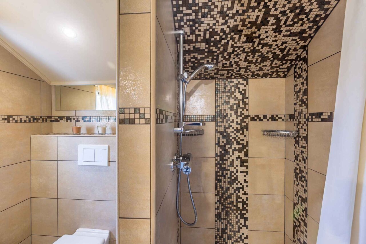 Kroatien! Insel Krk! Traumhaftes Ferienhaus mit Pool in ruhiger Lage