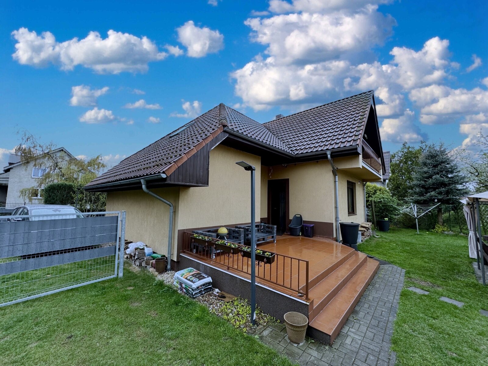 Gemütliches Einfamilienhaus, ideal für Pendler die per Bahn oder Auto täglich nach Deutschland wollen