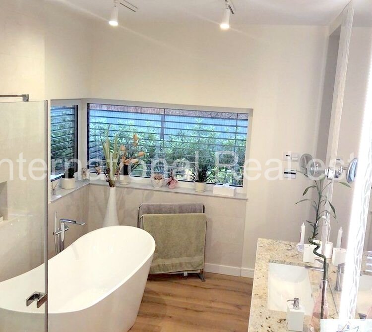 Exklusive Villa in Stettiner Stadtrandlage