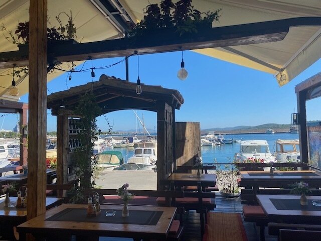 Kroatien! Trogir! Großzügiges Apartment mit 2 Balkonen und Garage