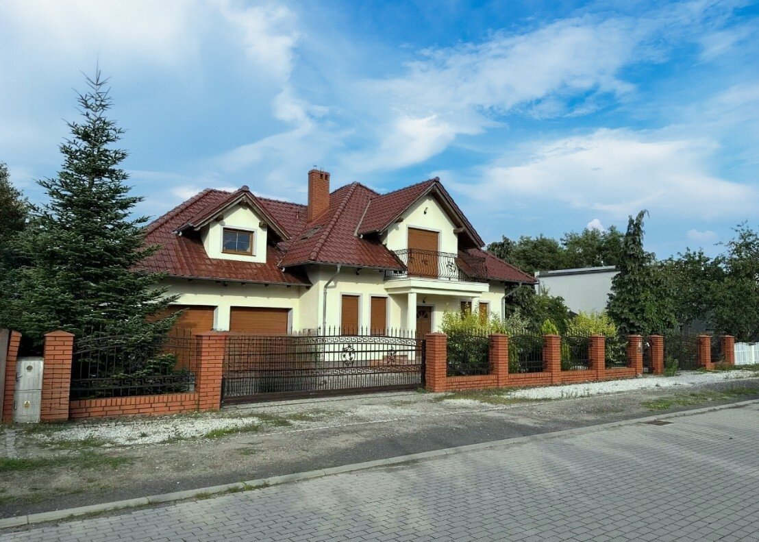 Polen!Großes Einfamilienhaus bei Zierlona Gora