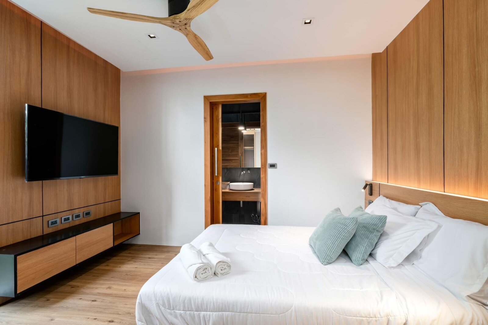 Opulente Residenz auf Koh Samui mit Meerblick und Pool