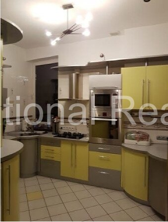 Motel mit Restaurant, Kfz-Handel und Service