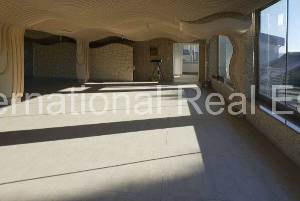 Motel mit Restaurant, Kfz-Handel und Service