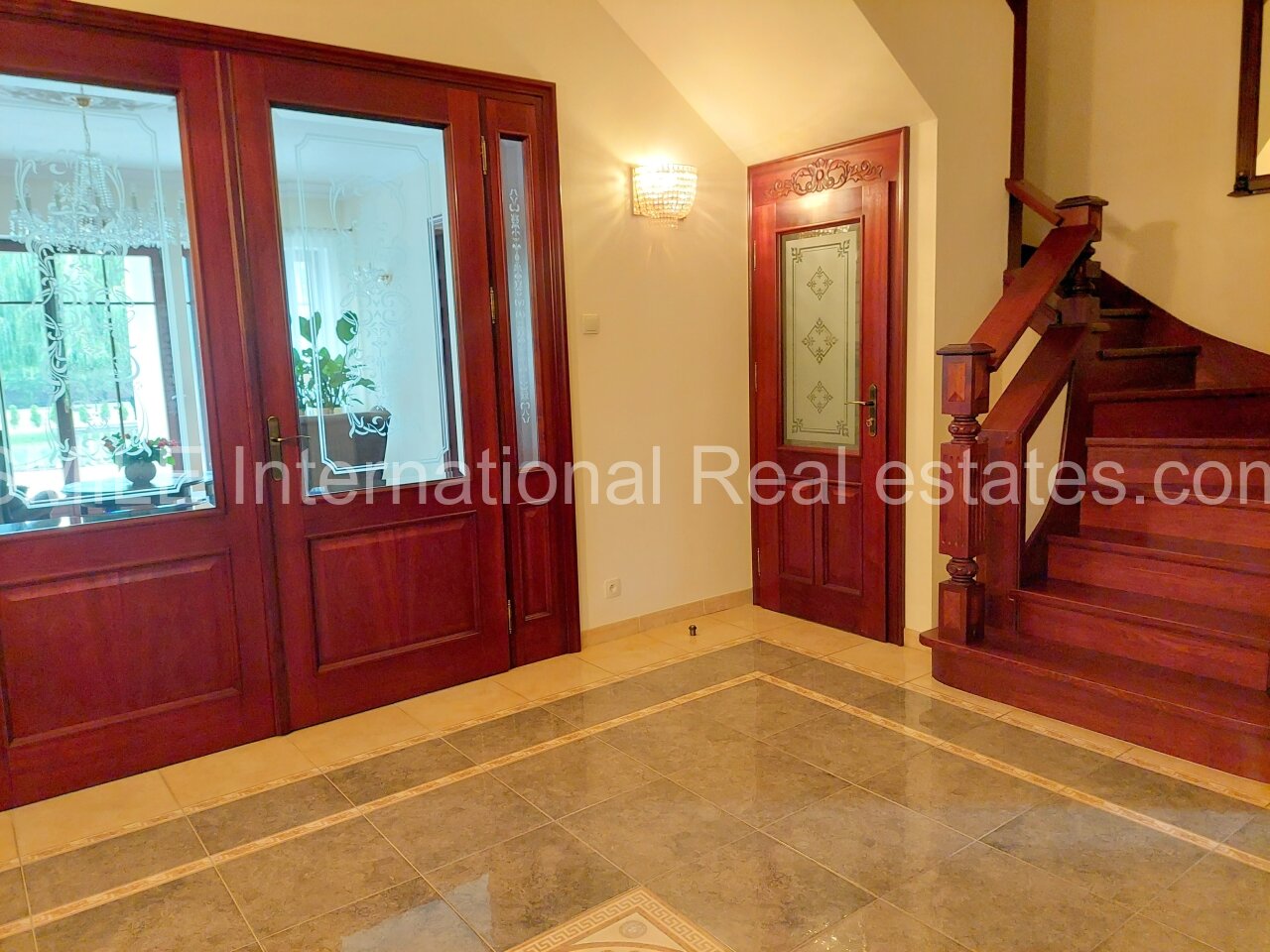 Exklusive Residenz mit großem Grundstück in Stettin, provisionsfrei