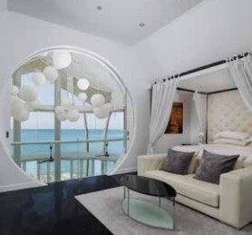 Phänomenale Beachfront Villa mit unglaublichen 180° Panoramblick auf die herrliche Bucht von Patong