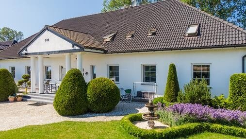 Ambitioniertes Landhaus am Meer für Gästehaus, Mehrgenerationen, Seniorenwohnen, Wohnen & Arbeiten