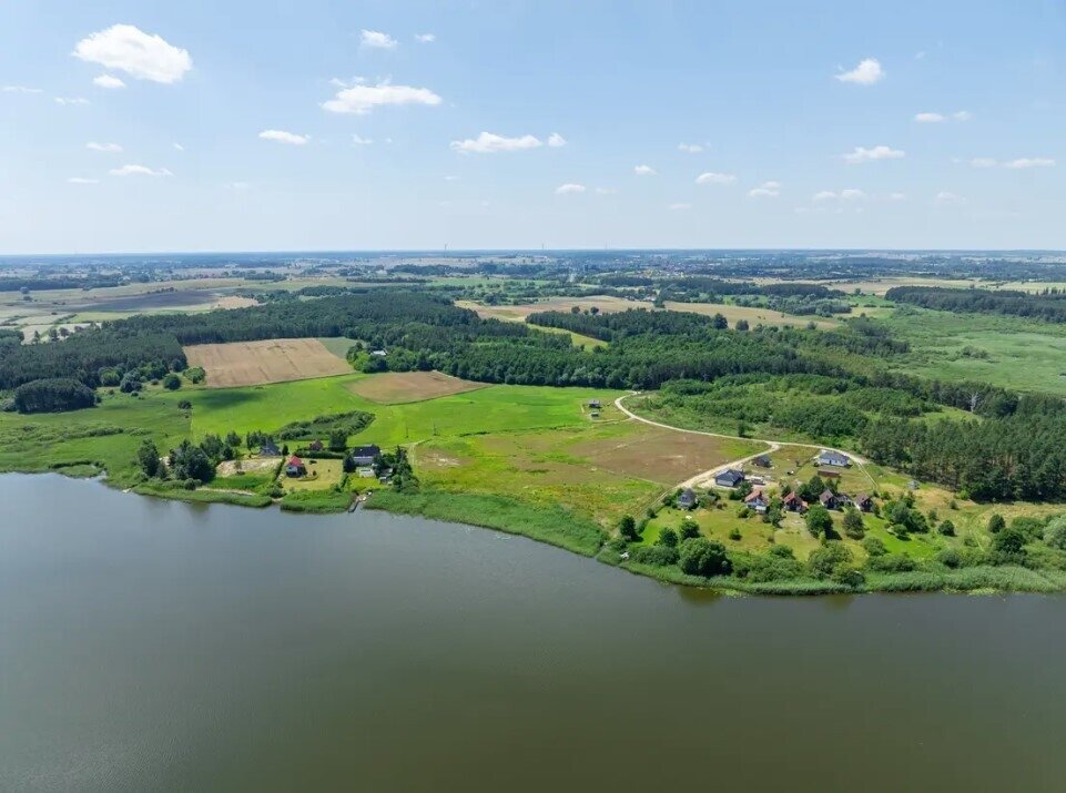 Herrliches Baugrundstück am See , Soldiner Seenplatte
