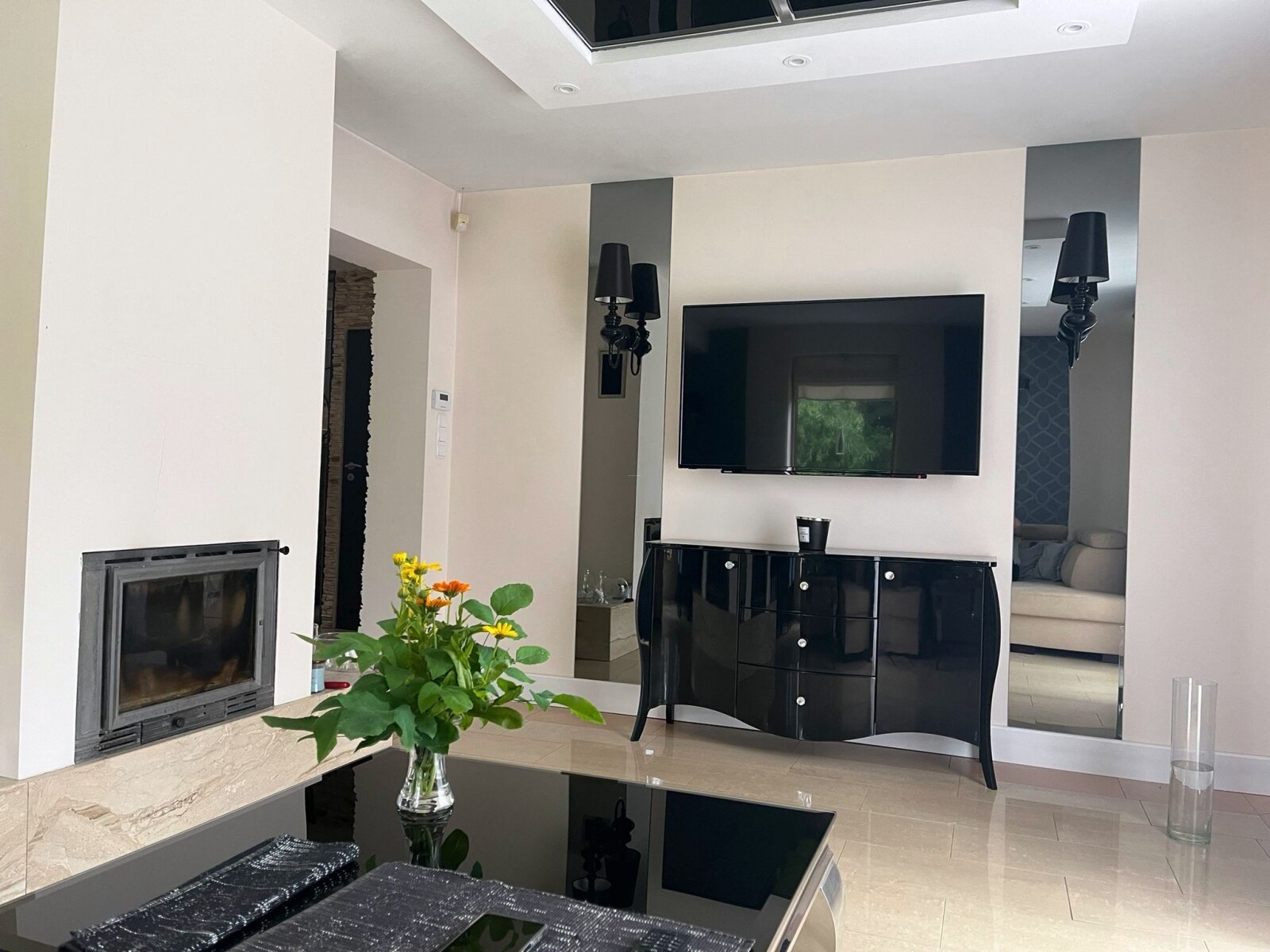 Smartes energieautarkes Einfamilienhaus in grüner Idylle