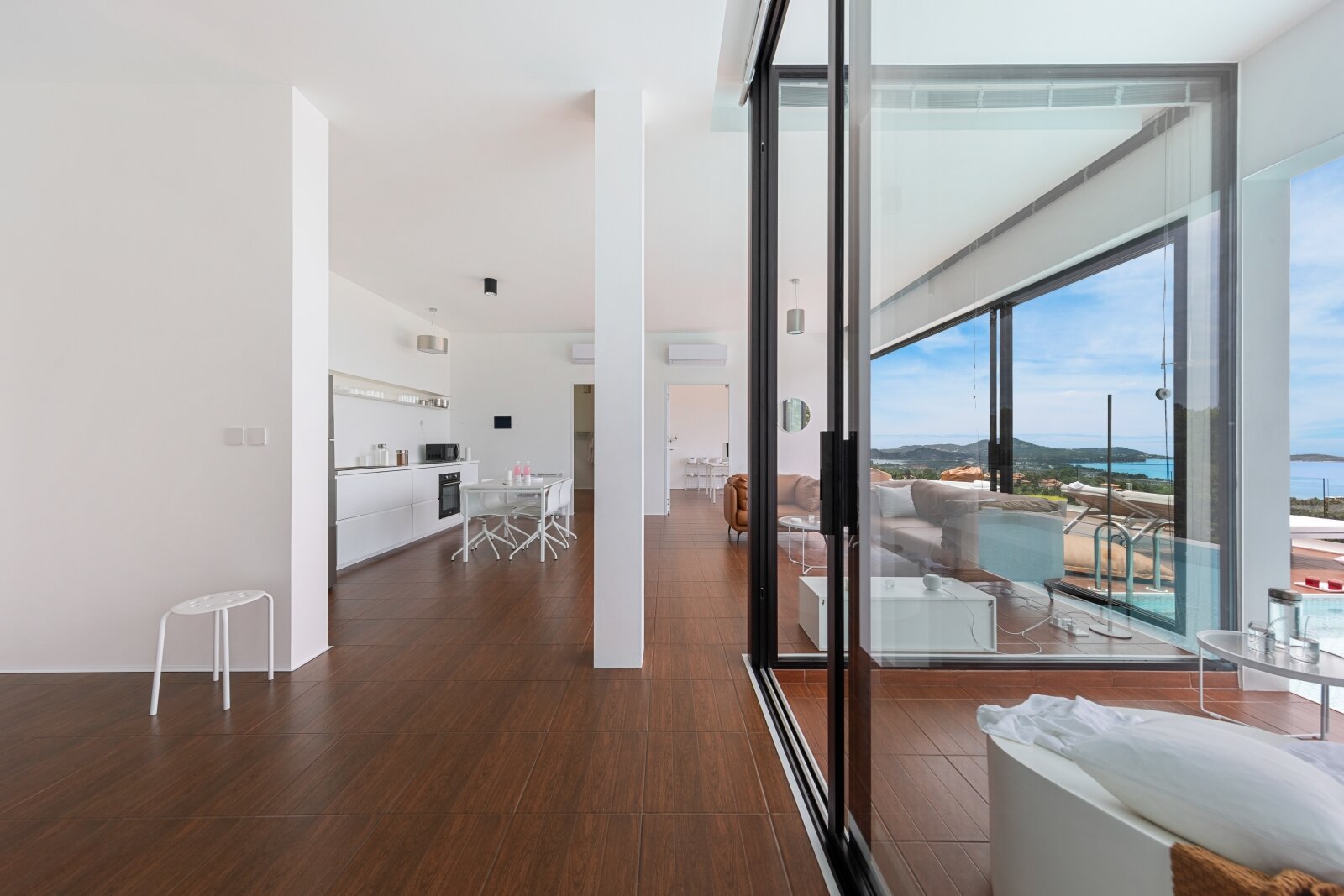 Thailand! Koh Samui! Erstbezug! Sehr anspruchsvolle, energieautarke 195 m² Villa mit 180° Meerblick