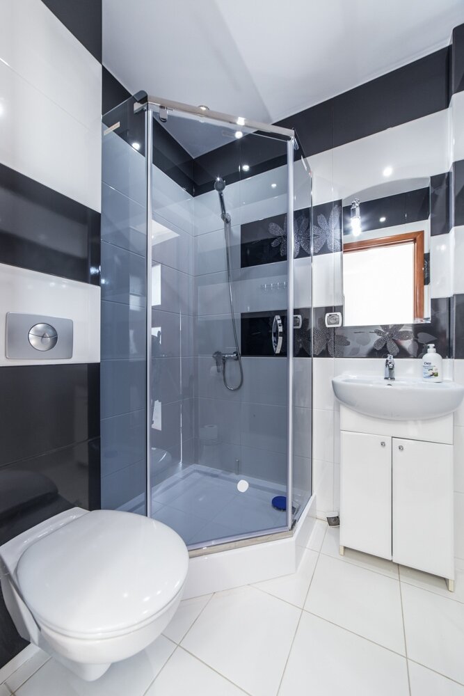 Ostsee! 400 m² Villa mit Einliegerwohnung für die große Familie, Pension, Wohngemeinschaft, Senioren oder Kinderfreizeit