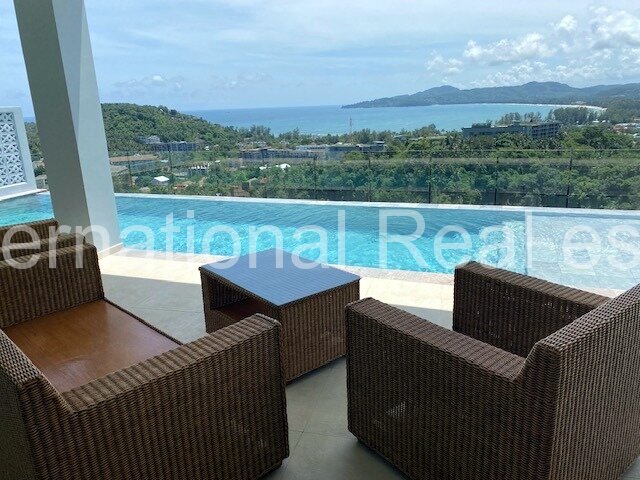 Exklusives Apartment mit Pool und Blick auf das Meer, möbliert