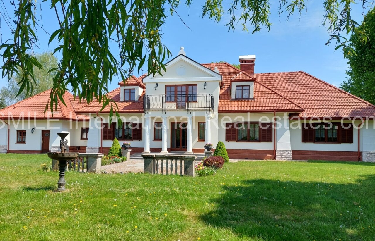 Exklusive Residenz mit großem Grundstück in Stettin, provisionsfrei