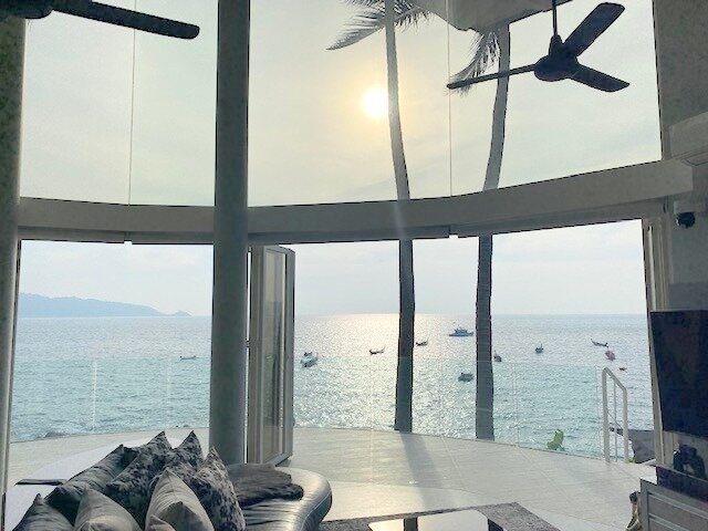 Phänomenale Beachfront Villa mit unglaublichen 180° Panoramblick auf die herrliche Bucht von Patong