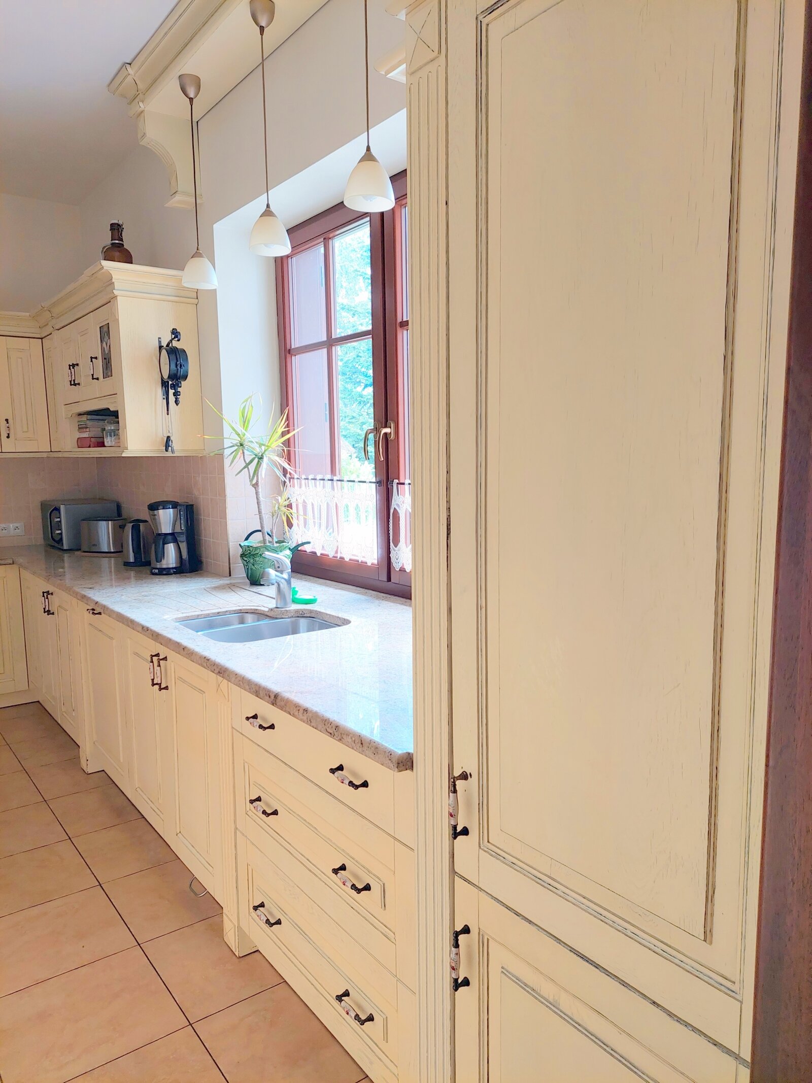 Exklusive Perle mit viel Charme am Stettiner Haff auf großzügigen Grundstück! Provisionsfrei!