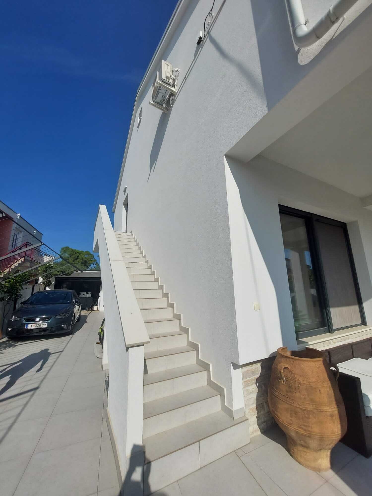 Anmutiges 1-2 Familienhaus in Biograd na Muro mit Pool und Garten