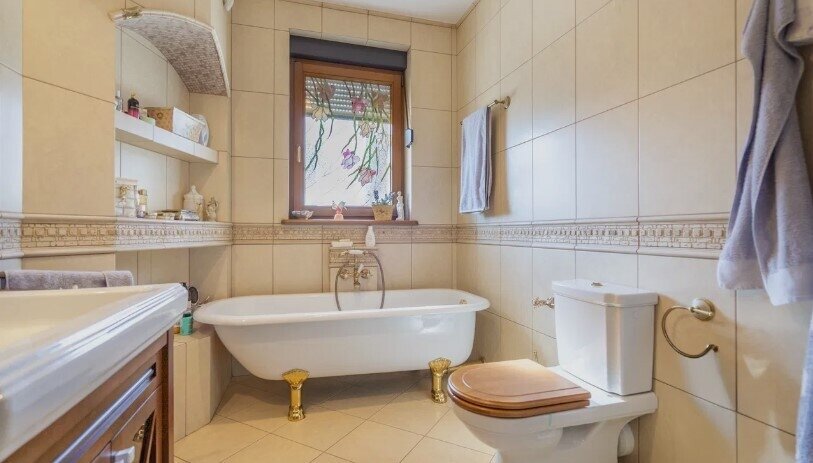 Luxuriöses Wohnen mit Einliegerwohnung und Pool - Ihre Wohlfühloase nahe der deutschen Grenze!