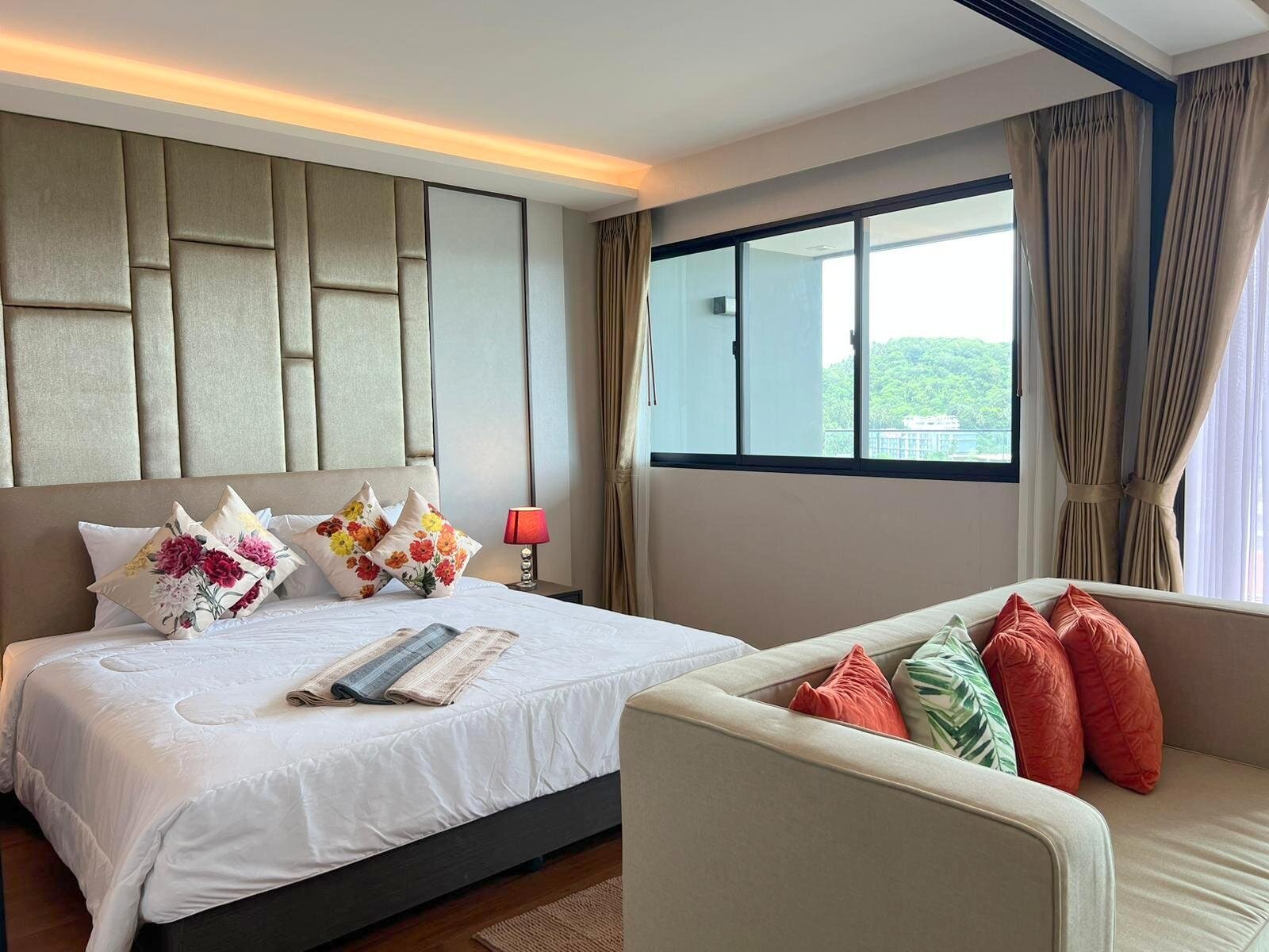 Thailand! Phuket! Sehr schönes Apartment mit Jacuzzi und Meerblick nahe Surin Beach