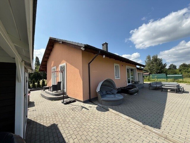 Traumhafte Perle am See mit privatem Bootssteg