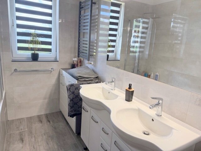 Traumhafte Perle am See mit privatem Bootssteg