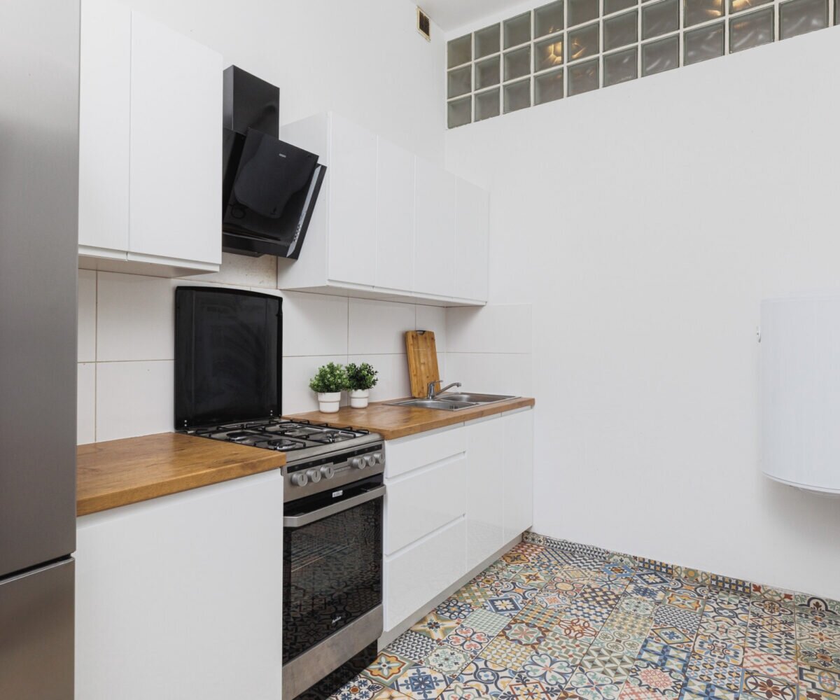 Polen! Wroclaw(Breslau) Sanierte 4 Zimmer Wohnung in gepflegtem Altbau