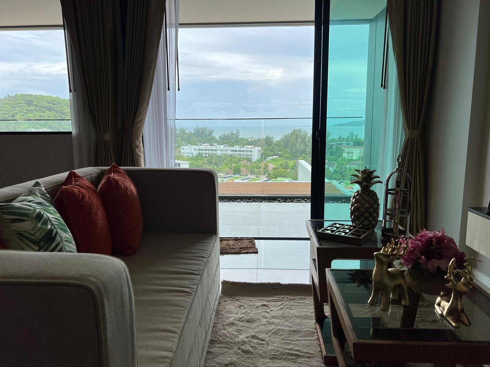 Thailand! Phuket! Sehr schönes Apartment mit Jacuzzi und Meerblick nahe Surin Beach