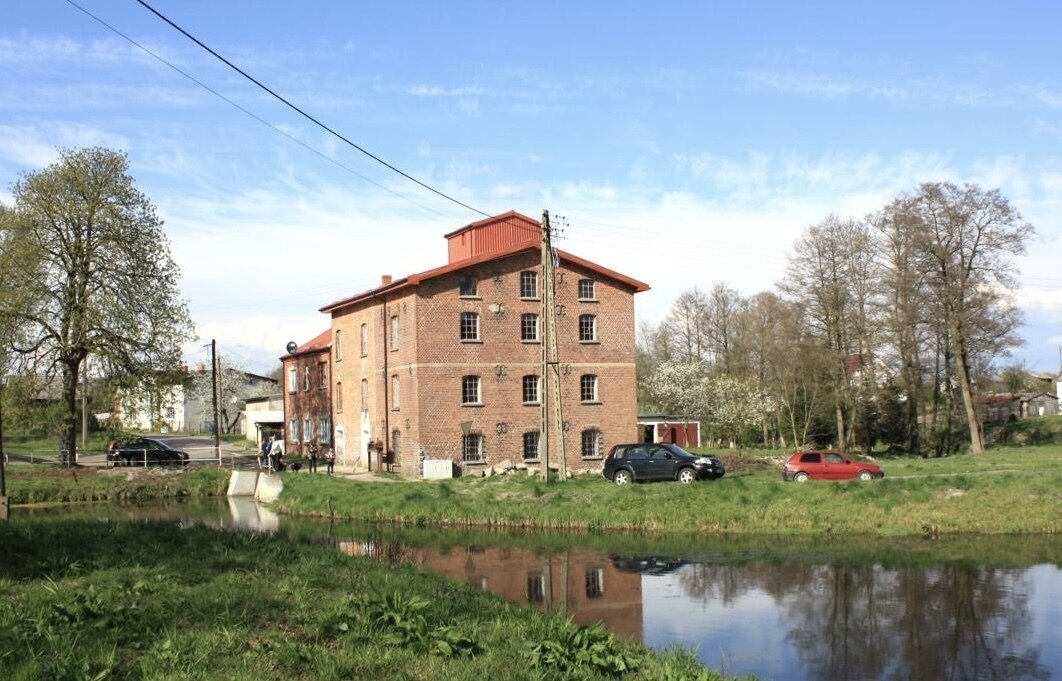 Historische Wassermühle mit eigener Stromversorgng zwischen Stettin und Kolberg