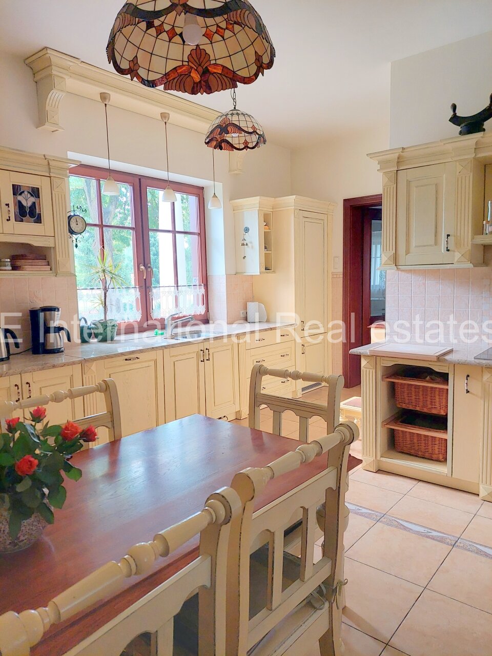 Exklusive Residenz mit großem Grundstück in Stettin, provisionsfrei