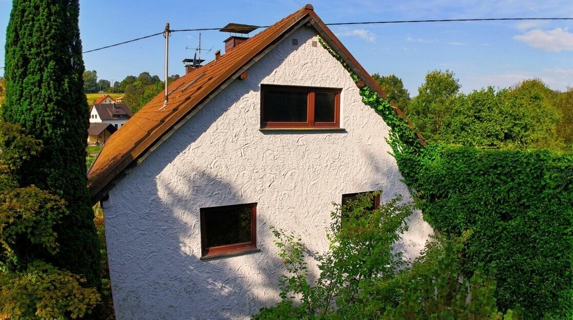 Großes Einfamilienhaus mit viel Potential in grünen Herzen des Westerwaldes