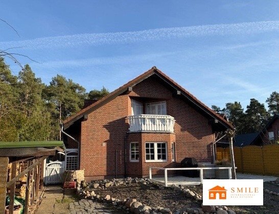 Günstiges, freistehendes Familienhaus mit Pool in der grünen Gemeinde Am Mellensee