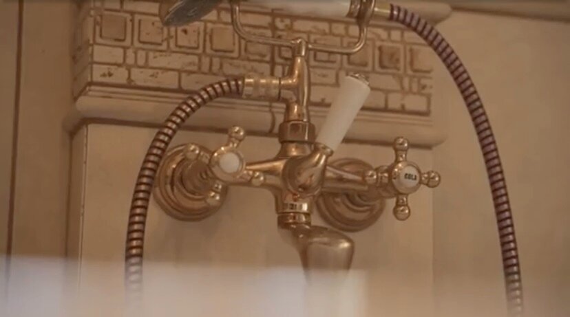 Luxusleben nahe der deutschen Grenze: Ihre Traumvilla mit Einliegerwohnung erwartet Sie!