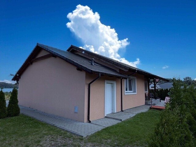 Traumhafte Perle am See mit privatem Bootssteg