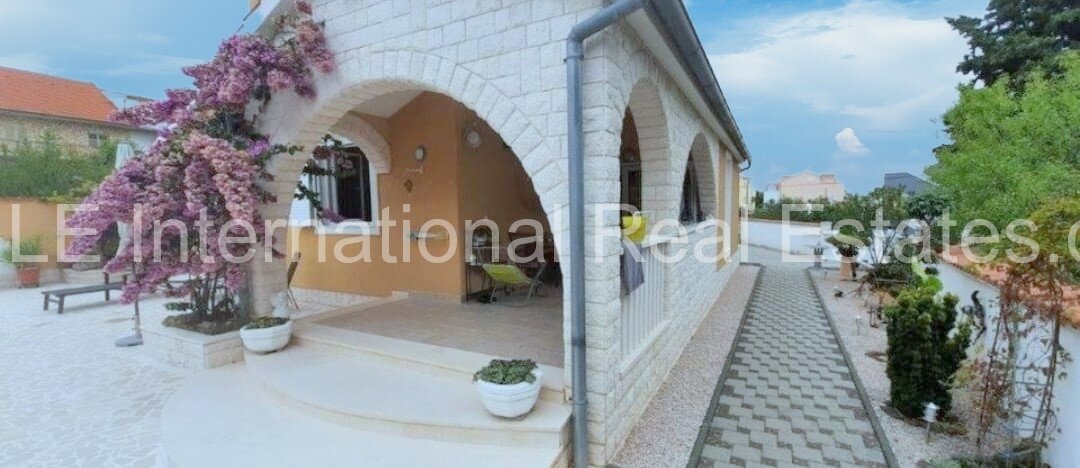 Großzügiges Haus an der kroatischen Adria