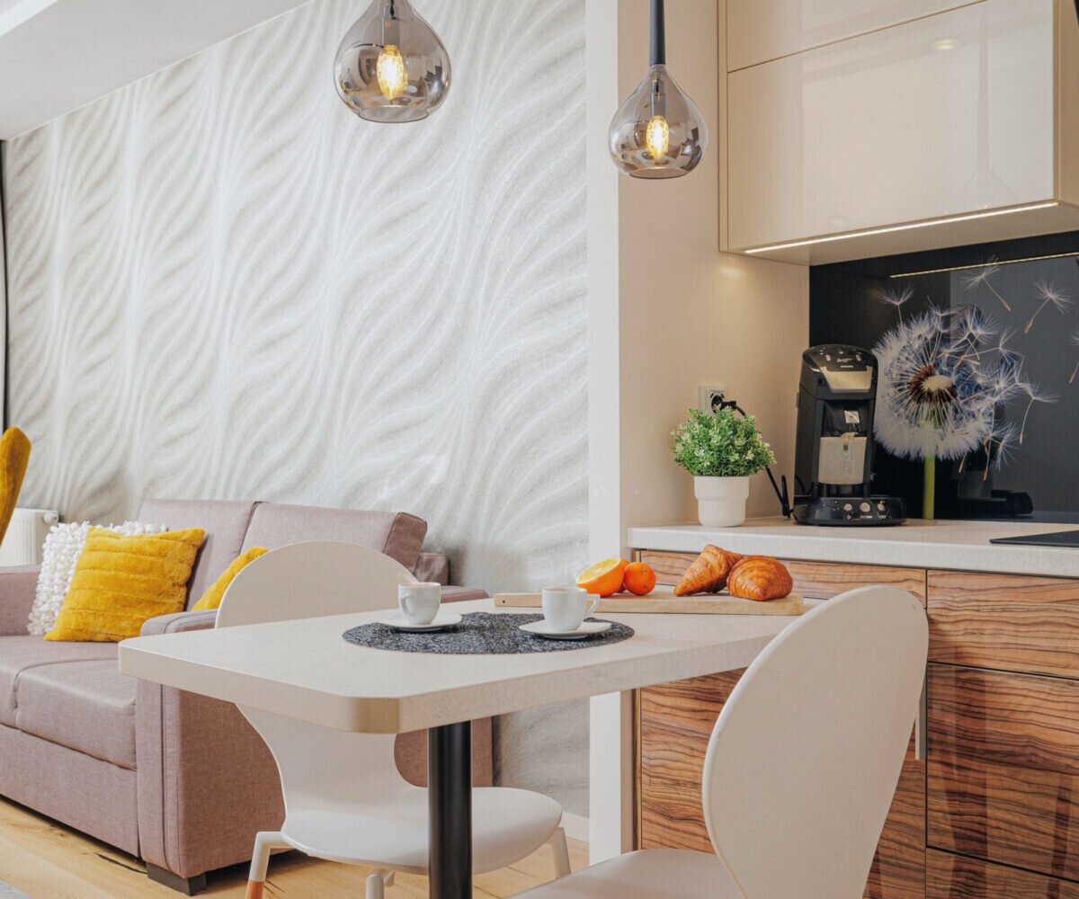 Polen! Top Möblierte, barrierefreie Wohnung in nachgefragter Lage in Breslau