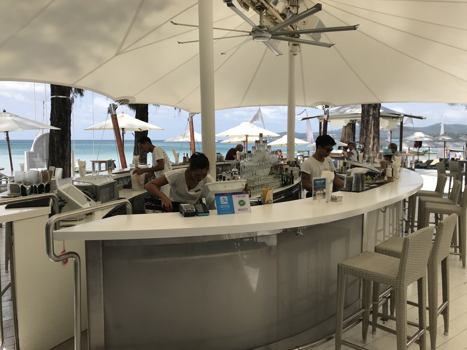 Ambitioniertes Apartment in der Hotelanlage einer Schönheitsklinik